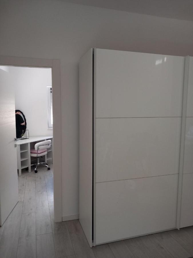 Drenova Apartman Apartment Rijeka Exterior foto